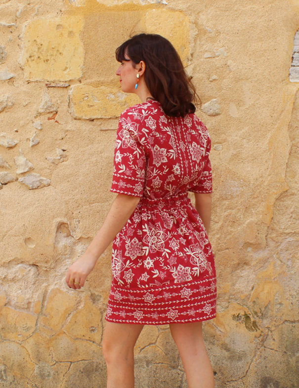 Patron de couture - Camélia - Robe courte à bandes - 3/4 dos
