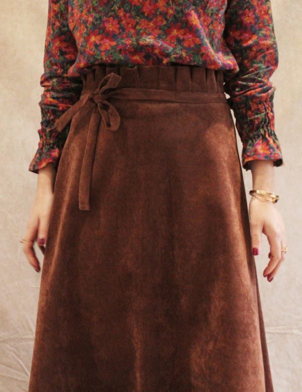 Patron de couture - Tulipe - jupe midi velours - zoom devant