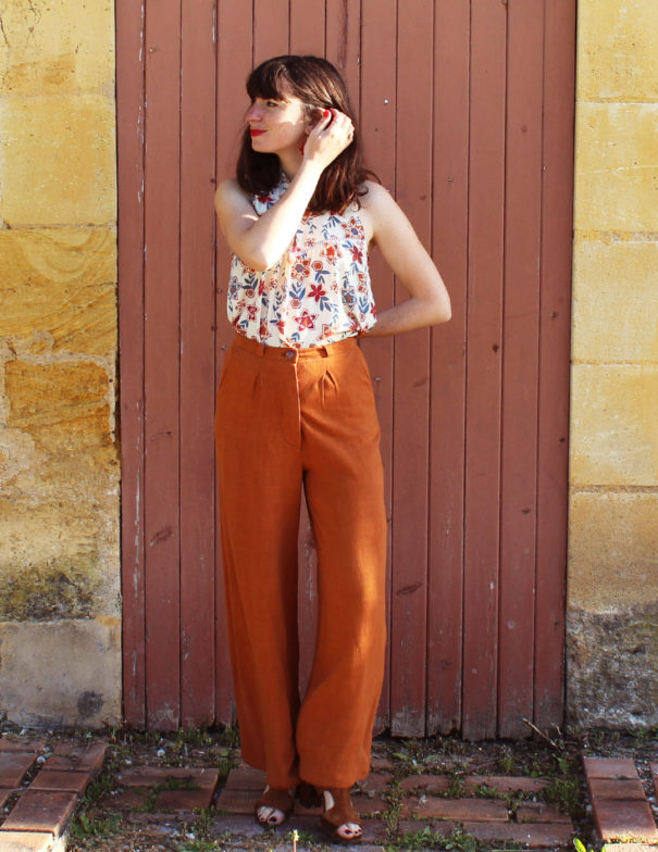 Patron de couture - Muguet - pantalon large à plis creux - plein pied devant
