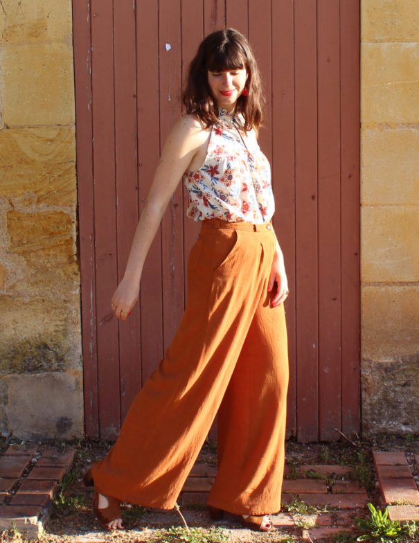 Patron de couture - Muguet - pantalon large à plis creux - plein pied côté
