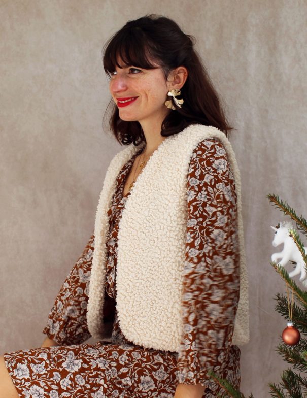 Patron de couture - Ortie - gilet sans manche - beige côté