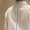 Patron de couture - Pétunia - blouse aux jours échelle - zoom dos