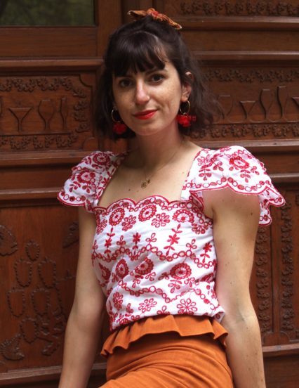 Patron de couture - Pluméria - blouse aux bords festonnés - devant 3/4