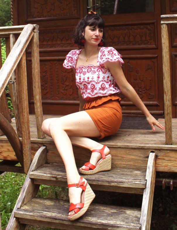 Patron de couture - Pluméria - blouse aux bords festonnés - look devant